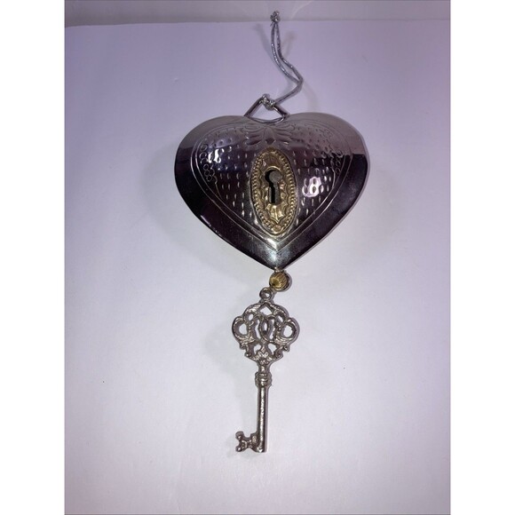 Vintage Chrome Plated Heart Shaped with Key with Brass/Gold Keyhole Ornament - Picture 3 of 6